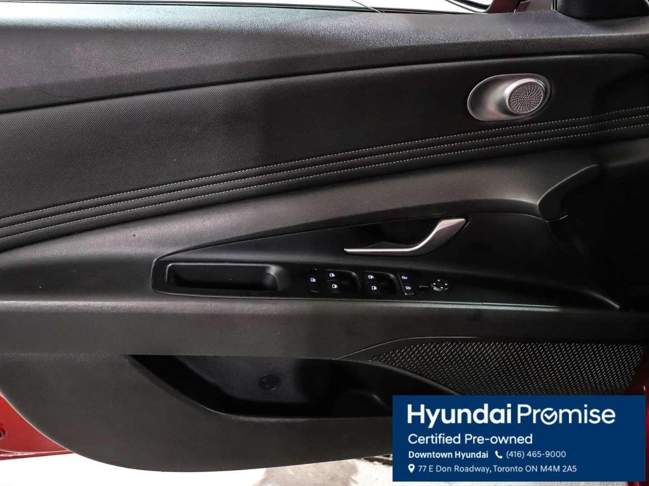 2022 Hyundai Elantra Preferred IVT w/Sun & Tech Package Photo