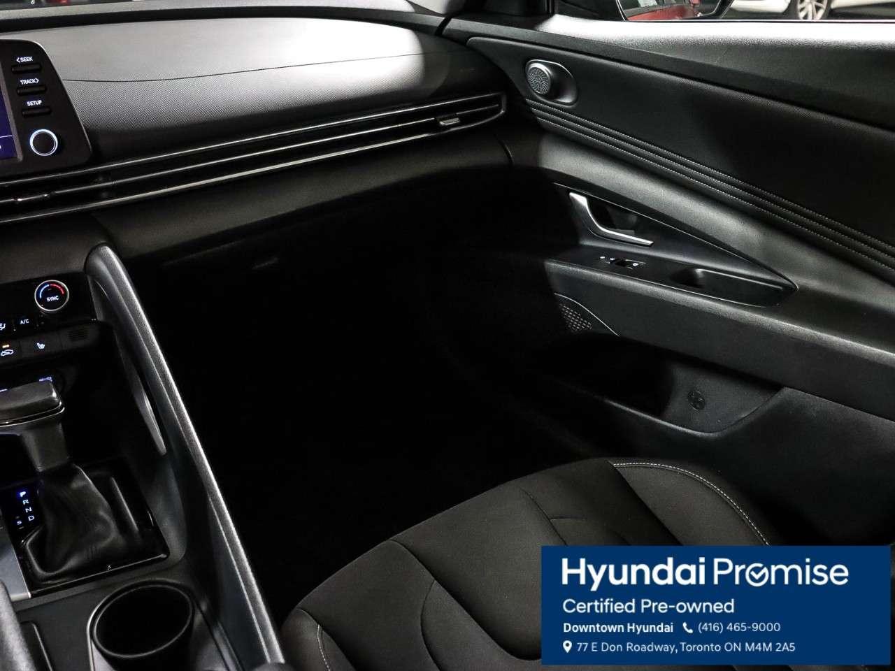 2022 Hyundai Elantra Preferred IVT w/Sun & Tech Package Photo
