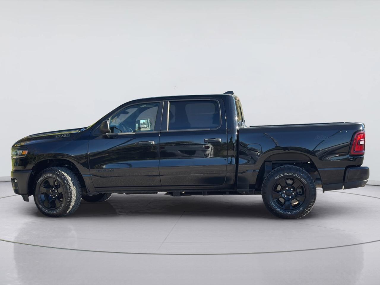 2025 RAM 1500 Crew Cab, 3.0L Hurricane, 3.55 Rear Axle Photo