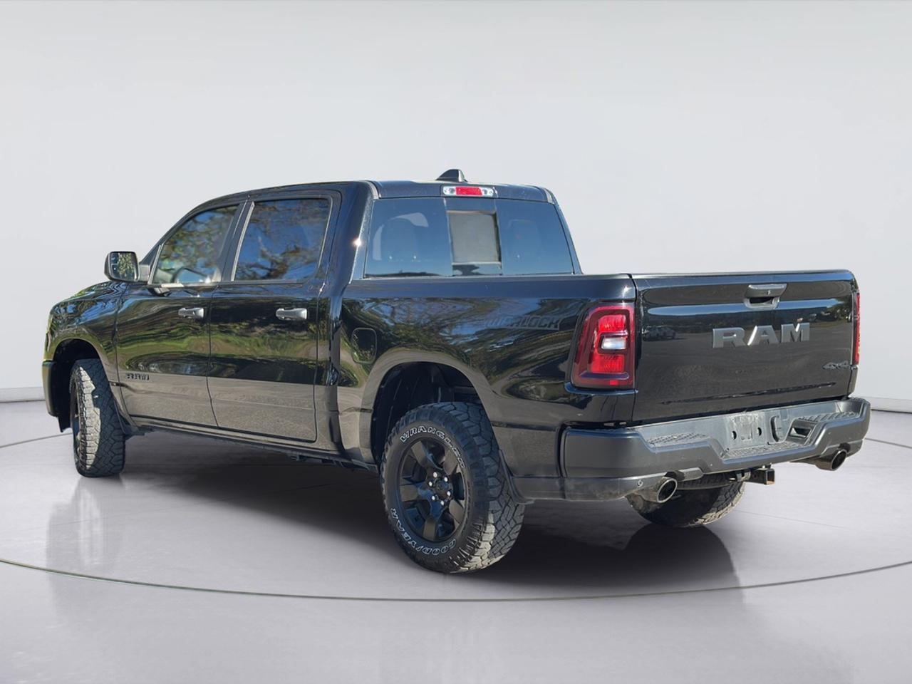 2025 RAM 1500 Crew Cab, 3.0L Hurricane, 3.55 Rear Axle Photo
