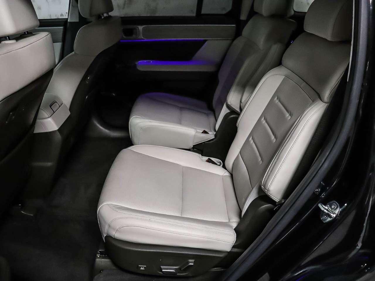 2024 Hyundai Santa Fe Ultimate Calligraphy AWD w/Beige Interior Photo
