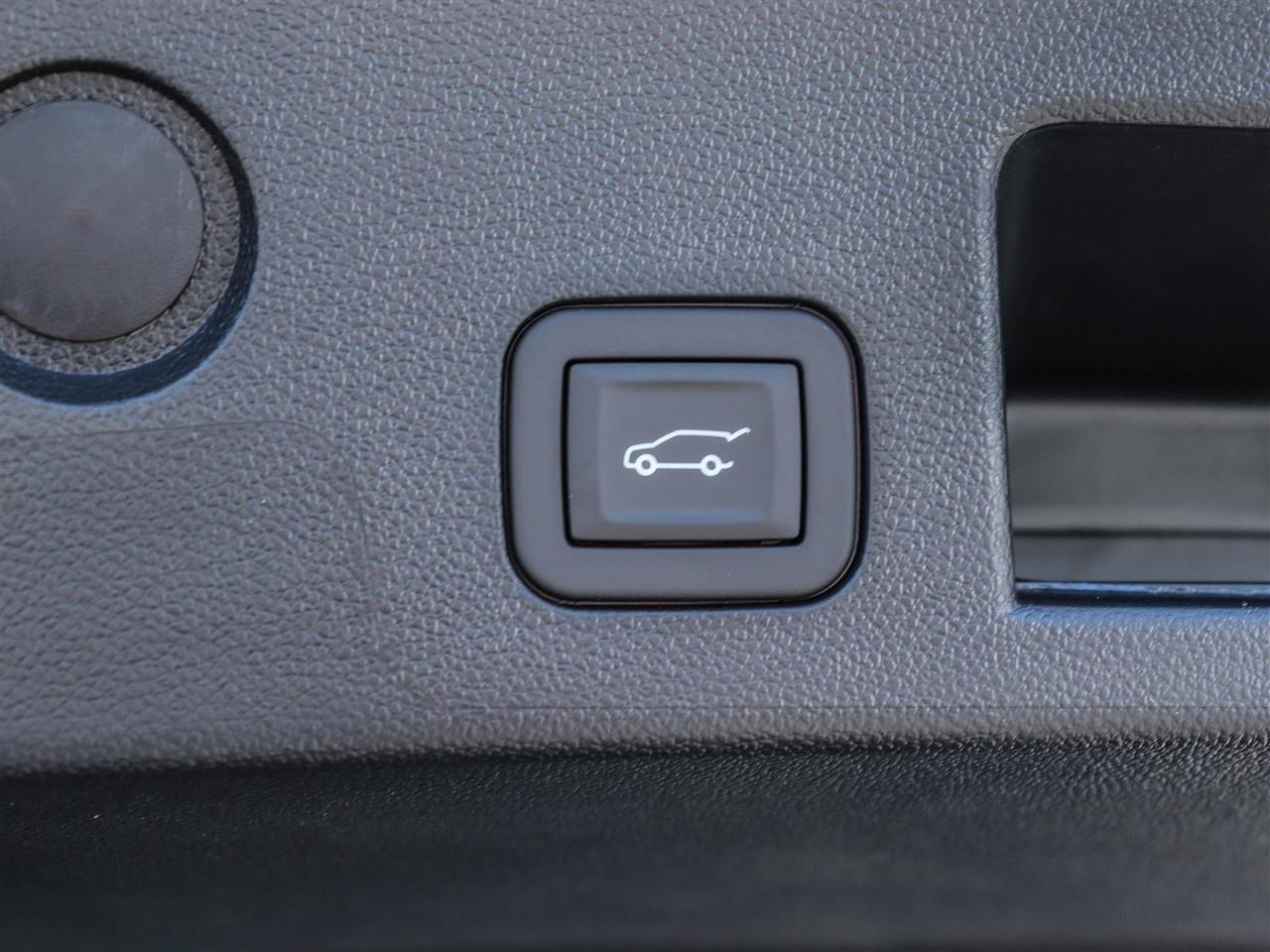 2027 Chevrolet Equinox AWD RS Photo