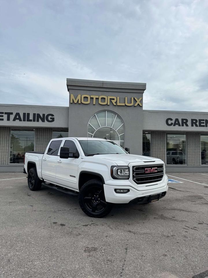 2017 GMC Sierra 1500 4WD Crew Cab 143.5 SLE 5'8 Box Photo