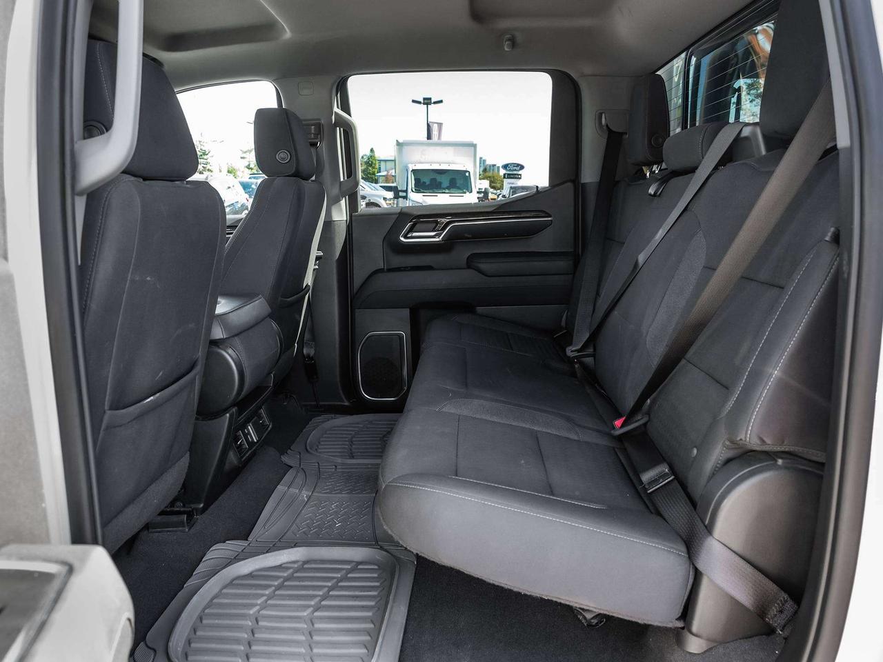 2023 GMC Sierra 1500 SLE Photo