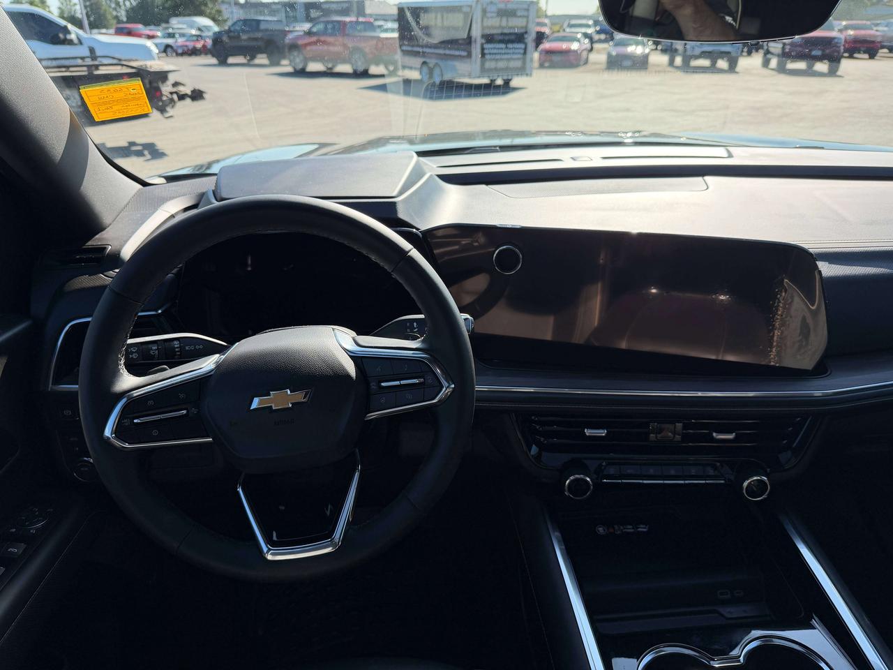 2025 Chevrolet Suburban Premier Photo