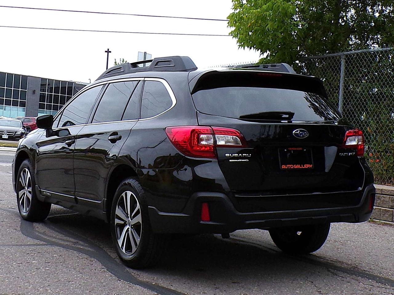 2018 Subaru Outback LIMITED AWD BSM NAVI CAMERA SUNROOF APPLE CARPLAY Photo