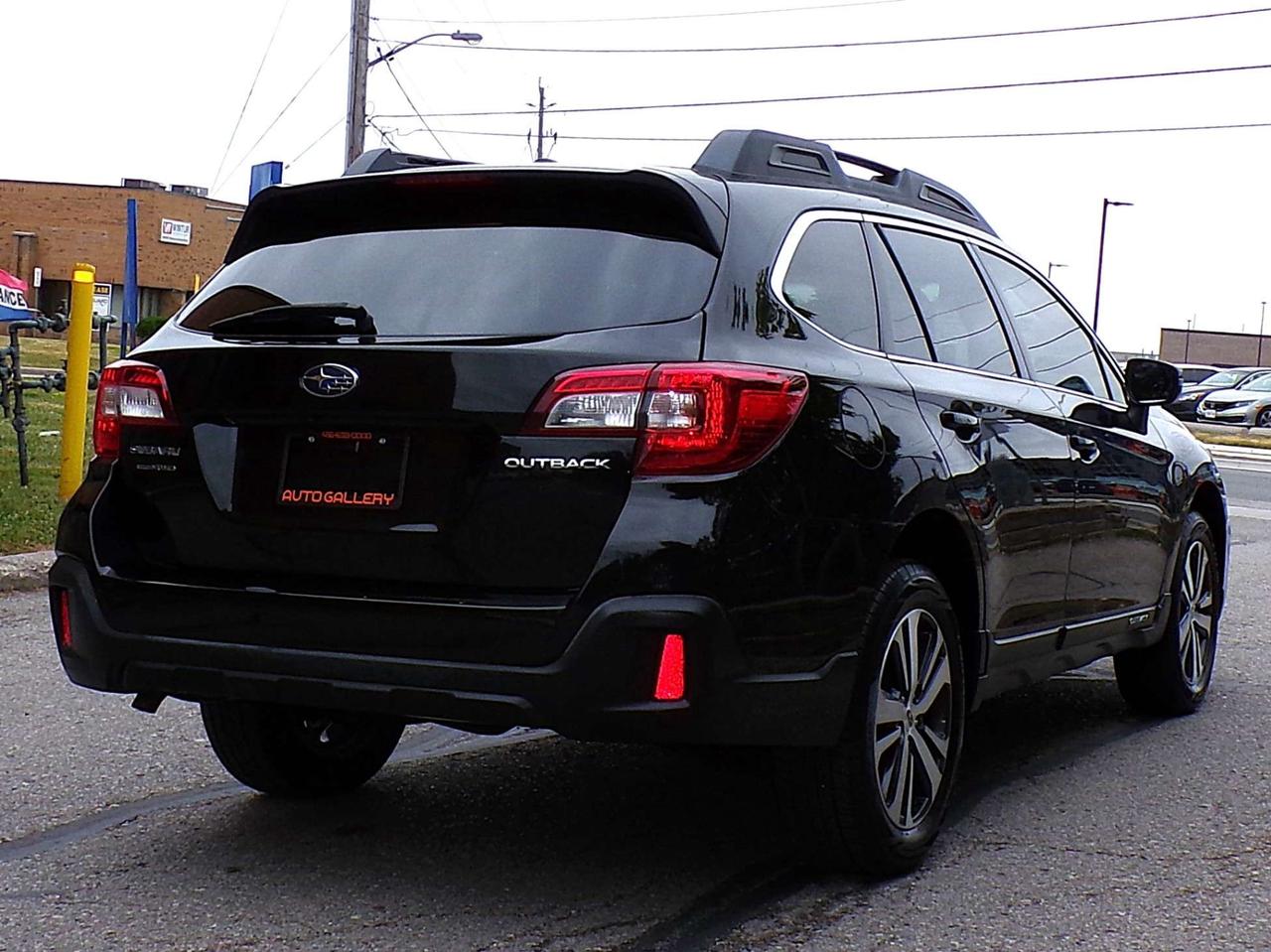 2018 Subaru Outback LIMITED AWD BSM NAVI CAMERA SUNROOF APPLE CARPLAY Photo