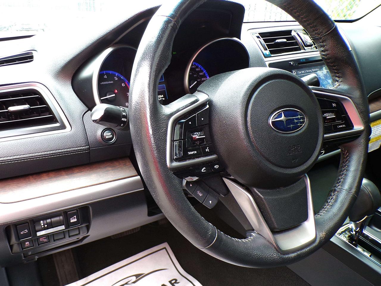 2018 Subaru Outback LIMITED AWD BSM NAVI CAMERA SUNROOF APPLE CARPLAY Photo