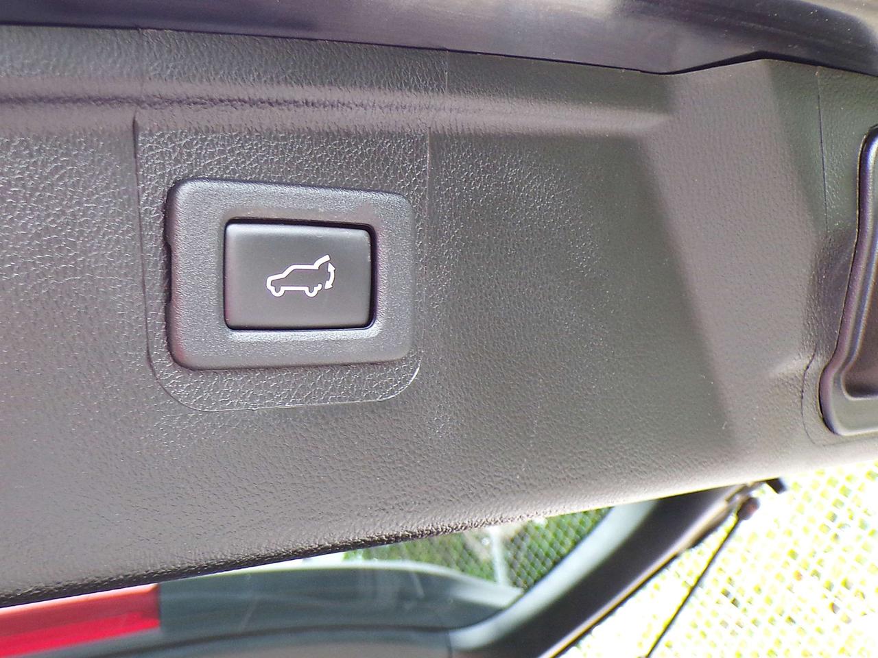 2018 Subaru Outback LIMITED AWD BSM NAVI CAMERA SUNROOF APPLE CARPLAY Photo
