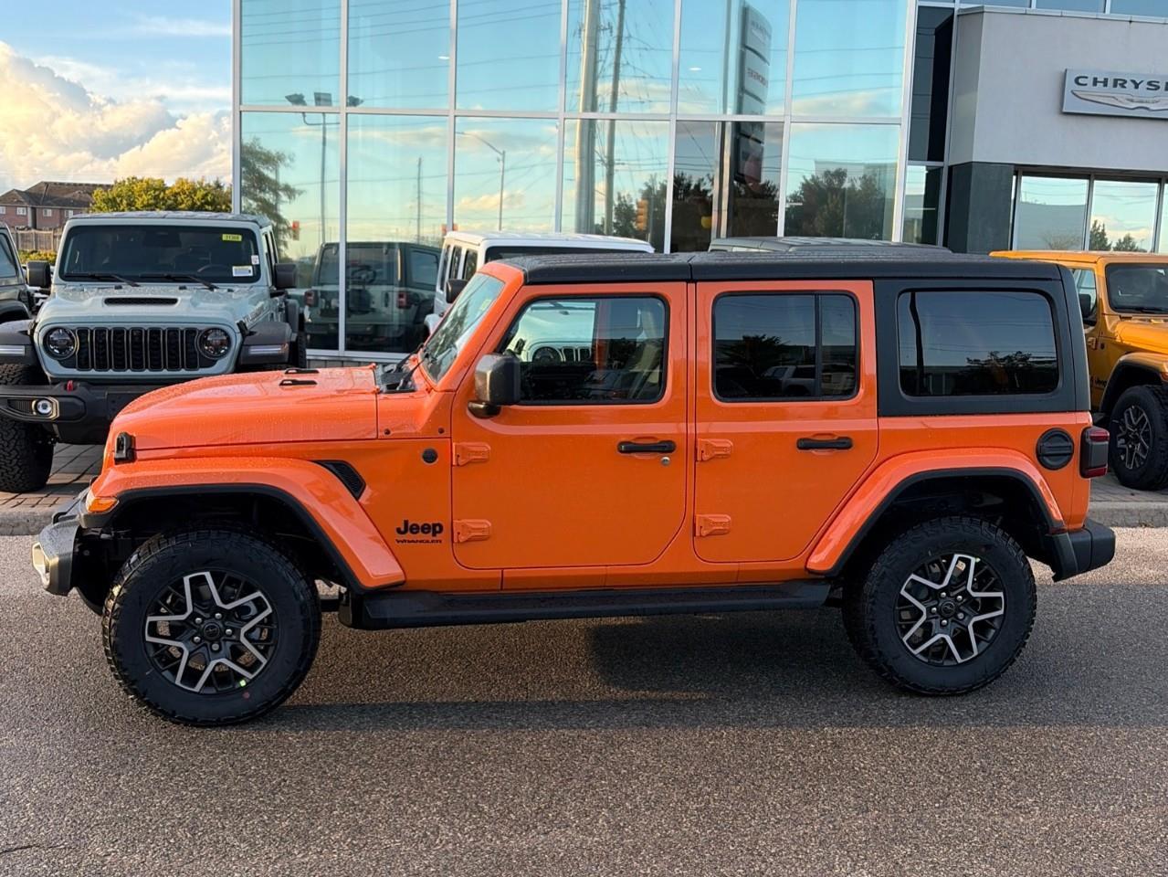 2027 Jeep Wrangler SAHARA 4DR 4X4 Photo