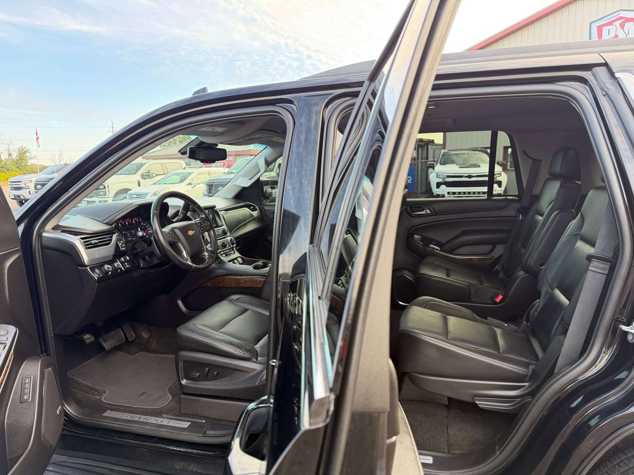 2018 Chevrolet Tahoe LT Photo
