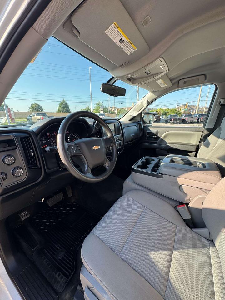 2018 Chevrolet Silverado 1500 4WD Crew Cab 143.5 Custom 5'8 Box Photo