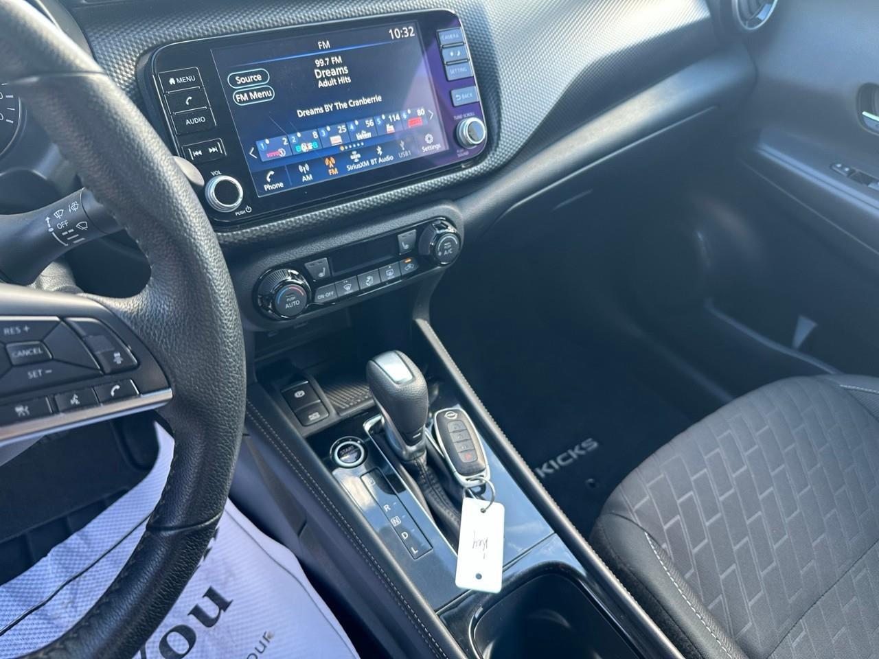 2025 Nissan Kicks Play SV 4dr Front-Wheel Drive Photo