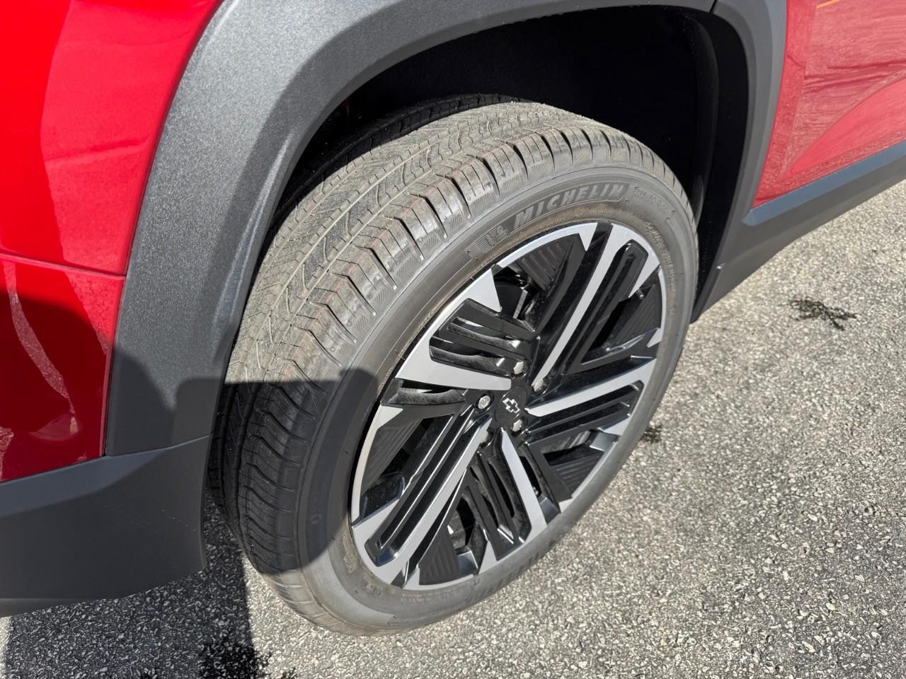 2027 Chevrolet Equinox RS 4dr All-Wheel Drive Photo