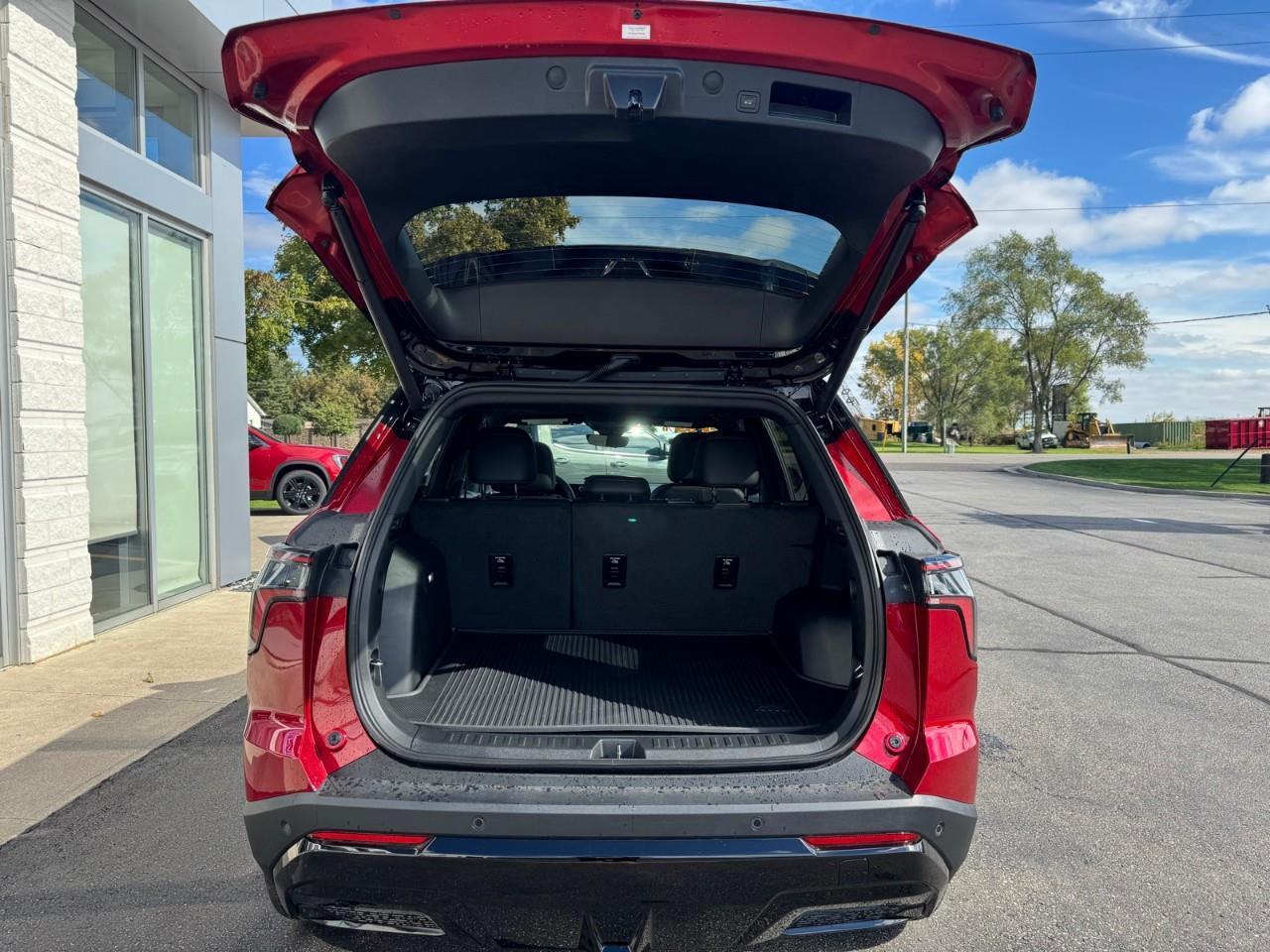 2027 Chevrolet Equinox RS 4dr All-Wheel Drive Photo