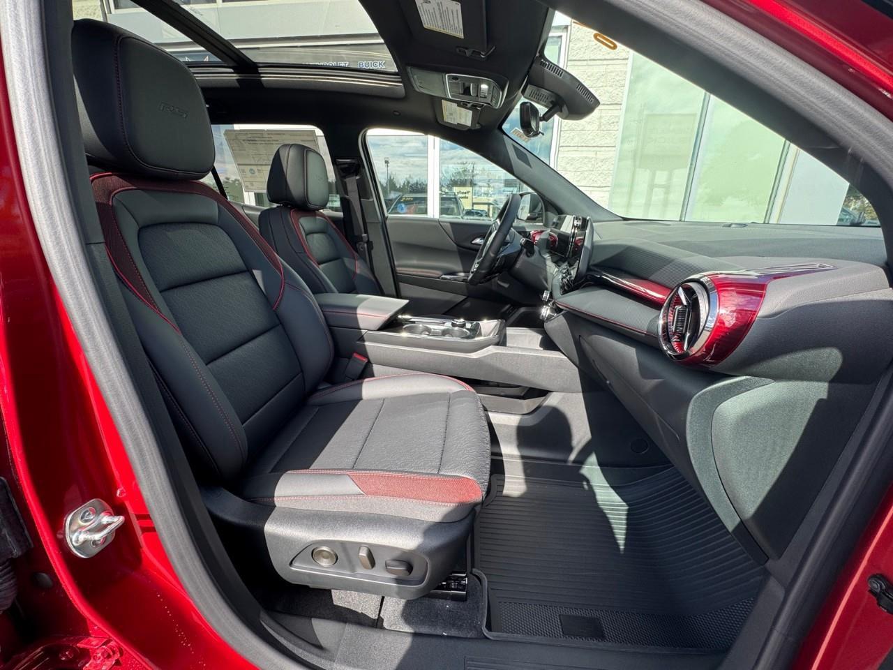 2027 Chevrolet Equinox RS 4dr All-Wheel Drive Photo