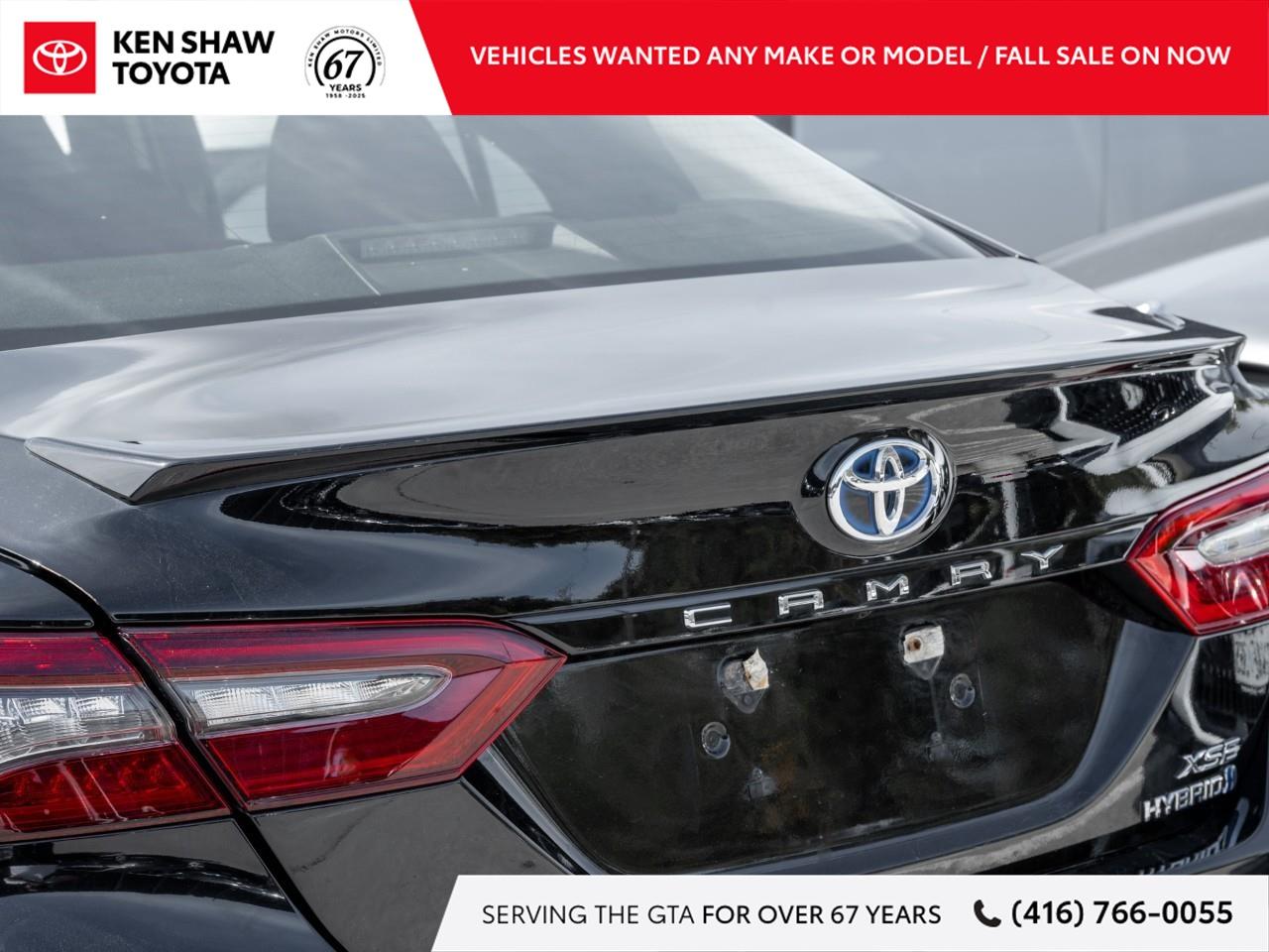 2022 Toyota Camry Hybrid XSE 4dr Sedan Photo