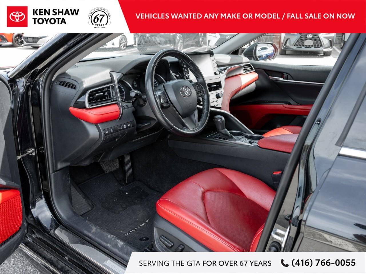 2022 Toyota Camry Hybrid XSE 4dr Sedan Photo