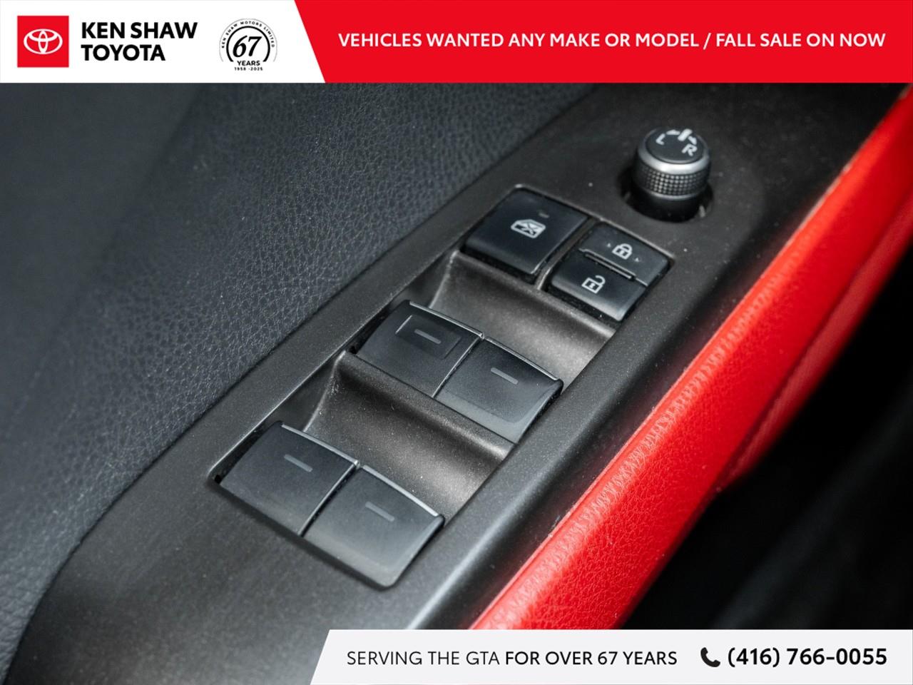 2022 Toyota Camry Hybrid XSE 4dr Sedan Photo