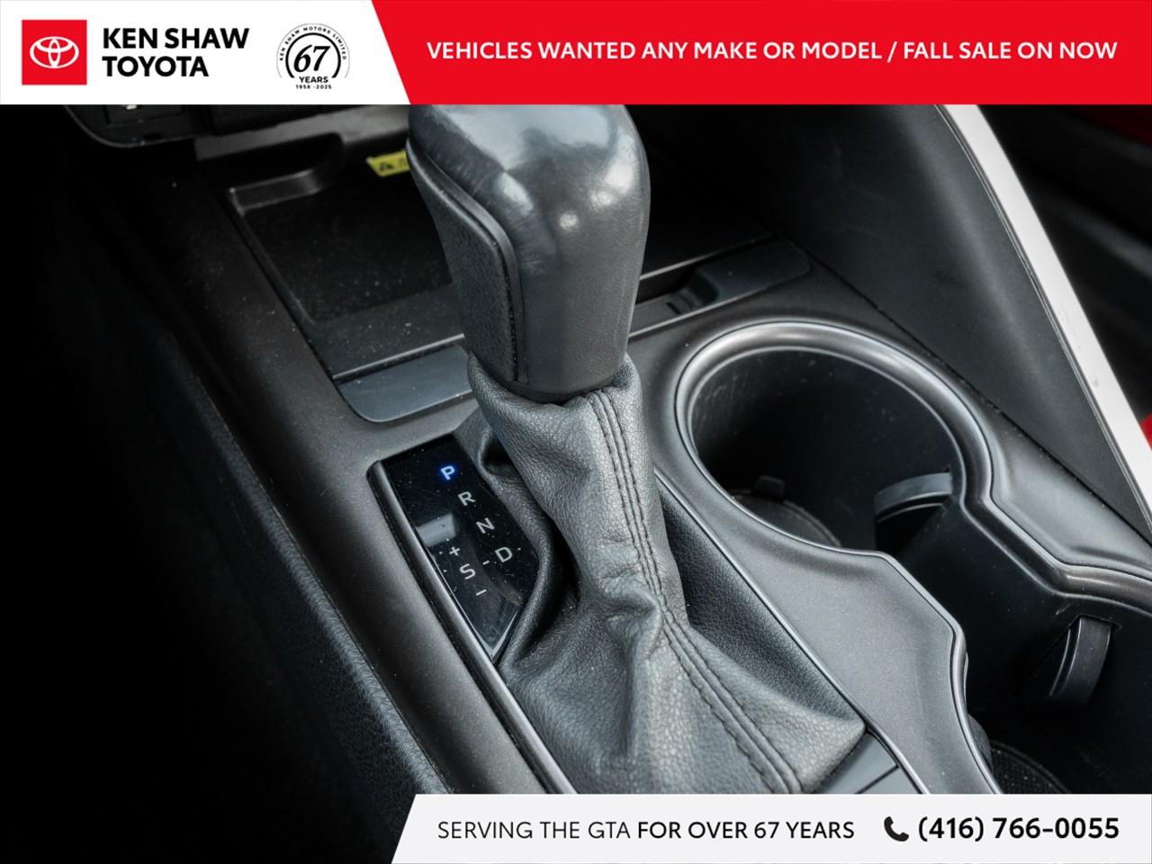 2022 Toyota Camry Hybrid XSE 4dr Sedan Photo