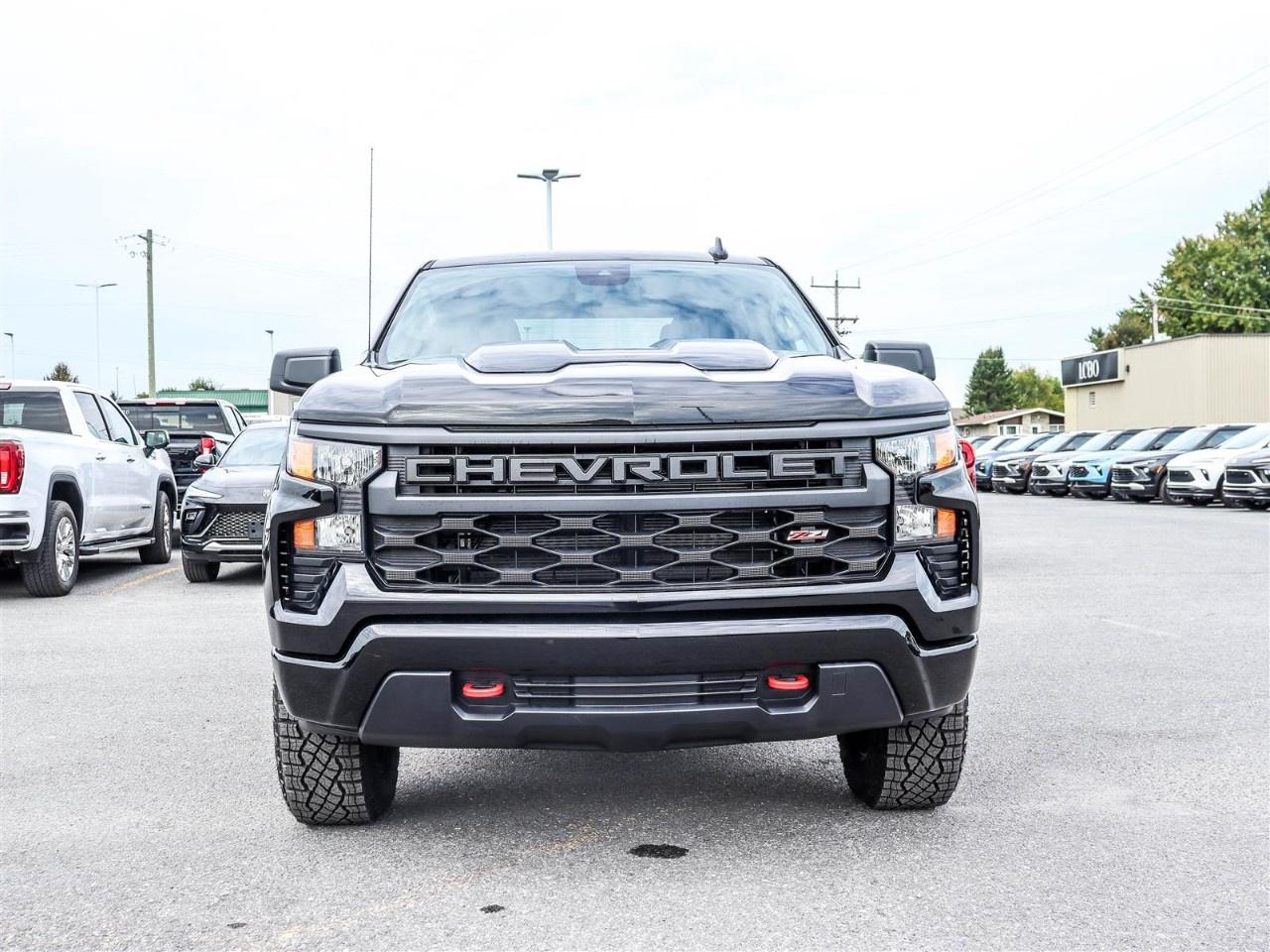 2026 Chevrolet Silverado 1500 Crew Cab Short Box 4-Wheel Drive Custom Trail Boss Photo5