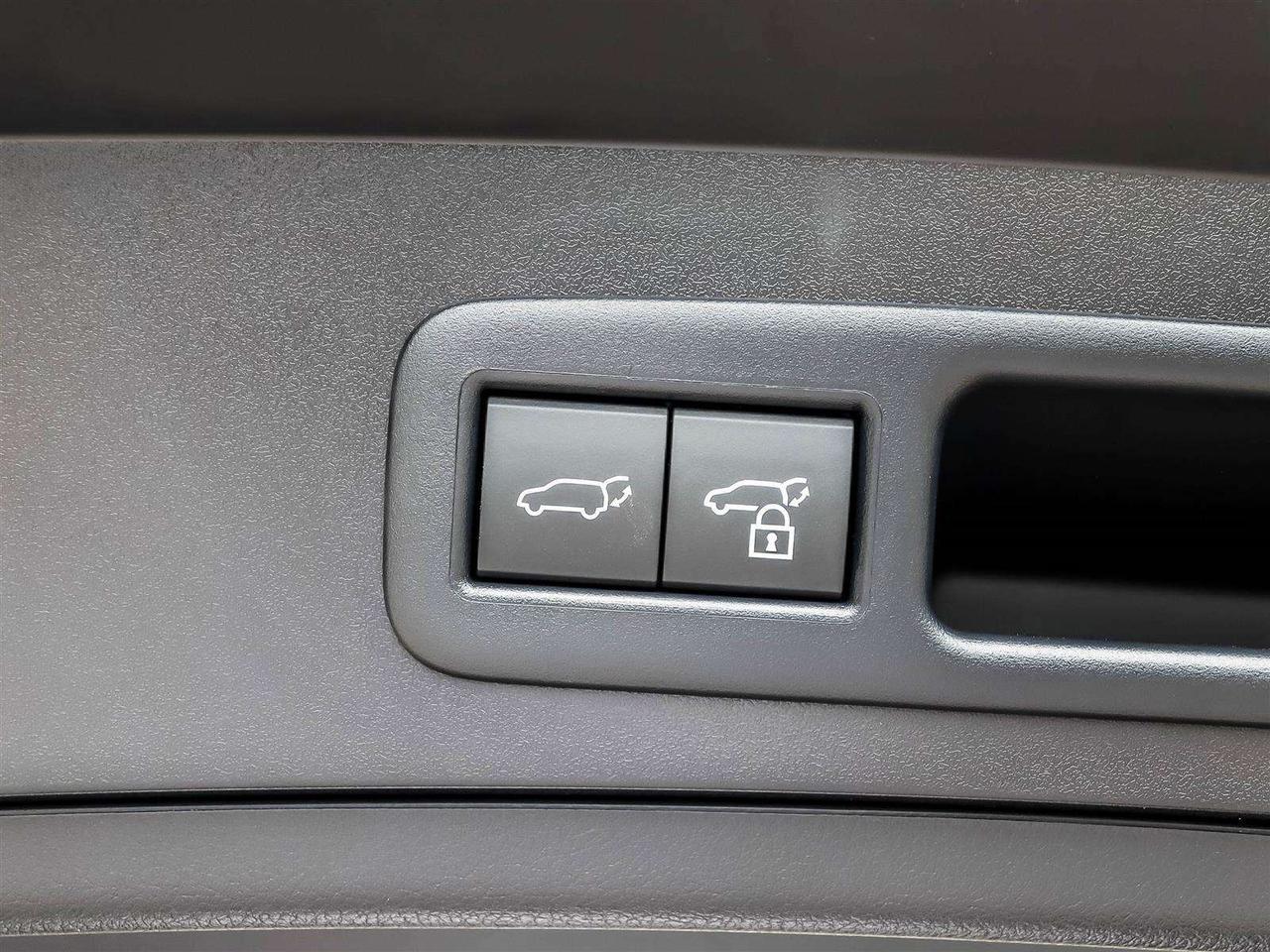 2026 Lexus UX LUXURY HYBRID AWD ADAPTIVE CRUISE POWER SEATS Photo