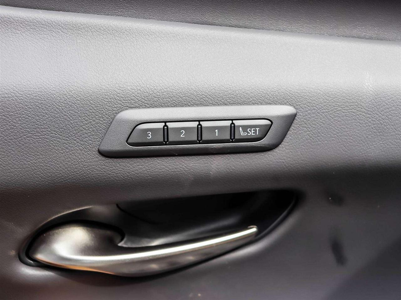 2026 Lexus UX LUXURY HYBRID AWD ADAPTIVE CRUISE POWER SEATS Photo