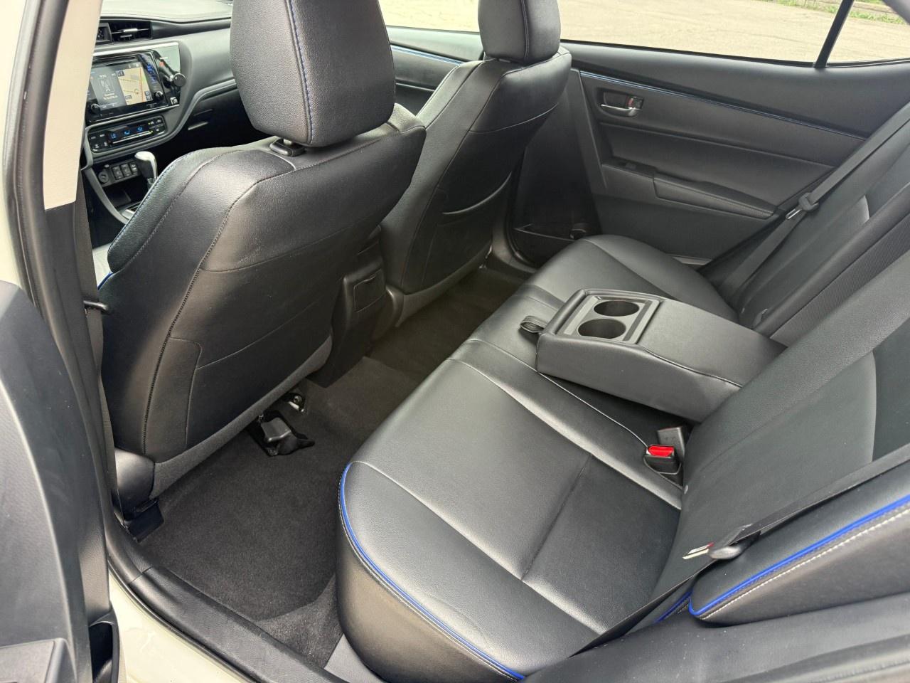 2017 Toyota Corolla 4DR SDN CVT SE Photo