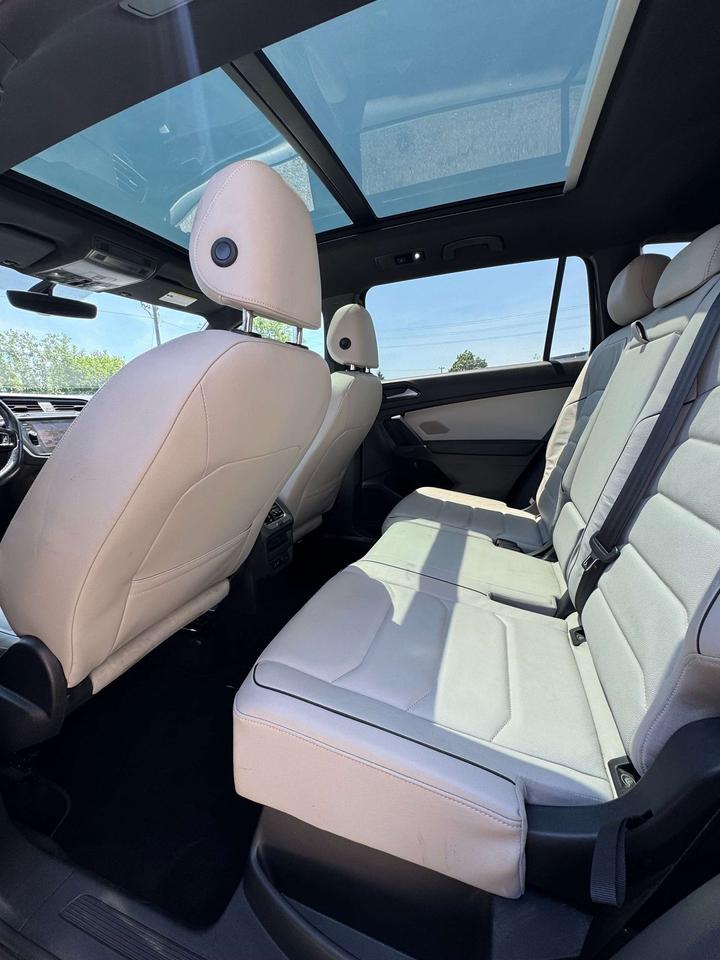 2018 Volkswagen Tiguan Highline 4MOTION R-LINE Photo
