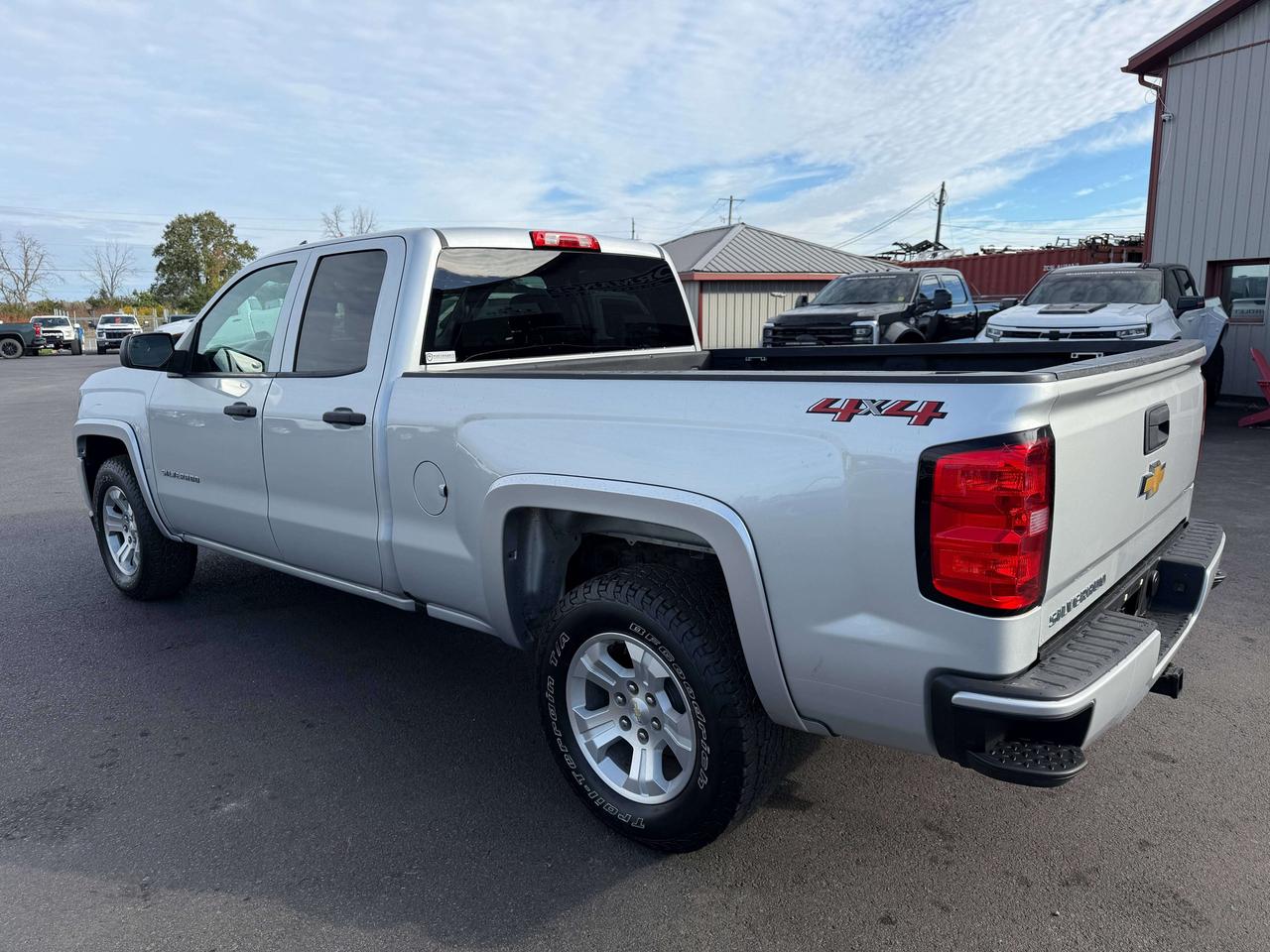 2018 Chevrolet Silverado 1500 Custom Photo4