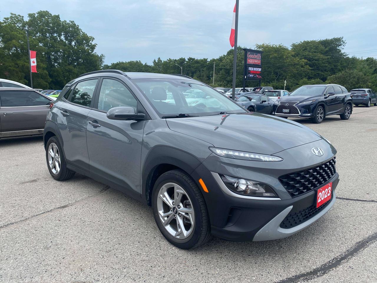 2023 Hyundai KONA PREFERRED, CLEAN CARFAX, HEATED SEATS & WHEEL! Photo5
