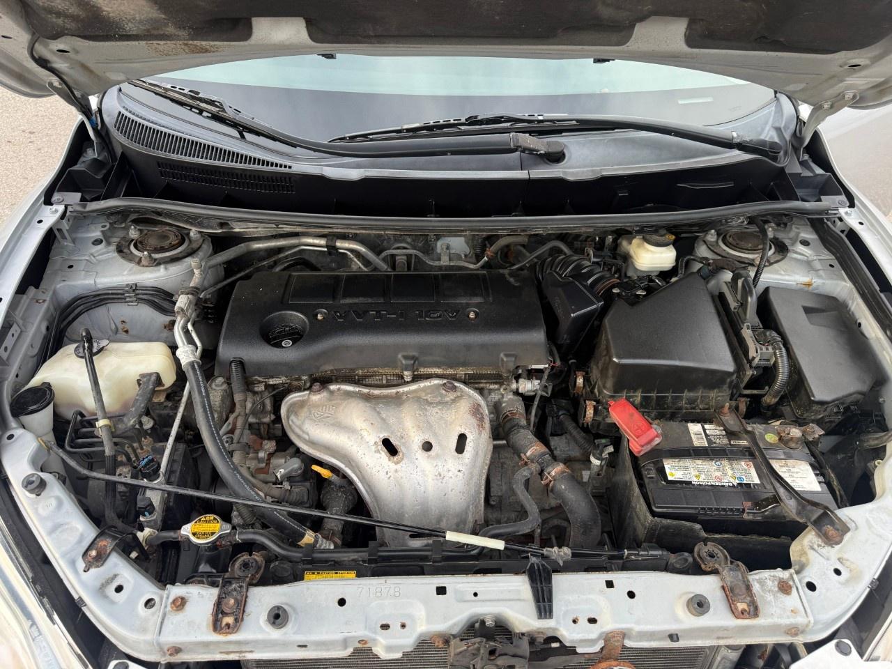 2009 Toyota Matrix 4dr Wgn Auto XR FWD Photo