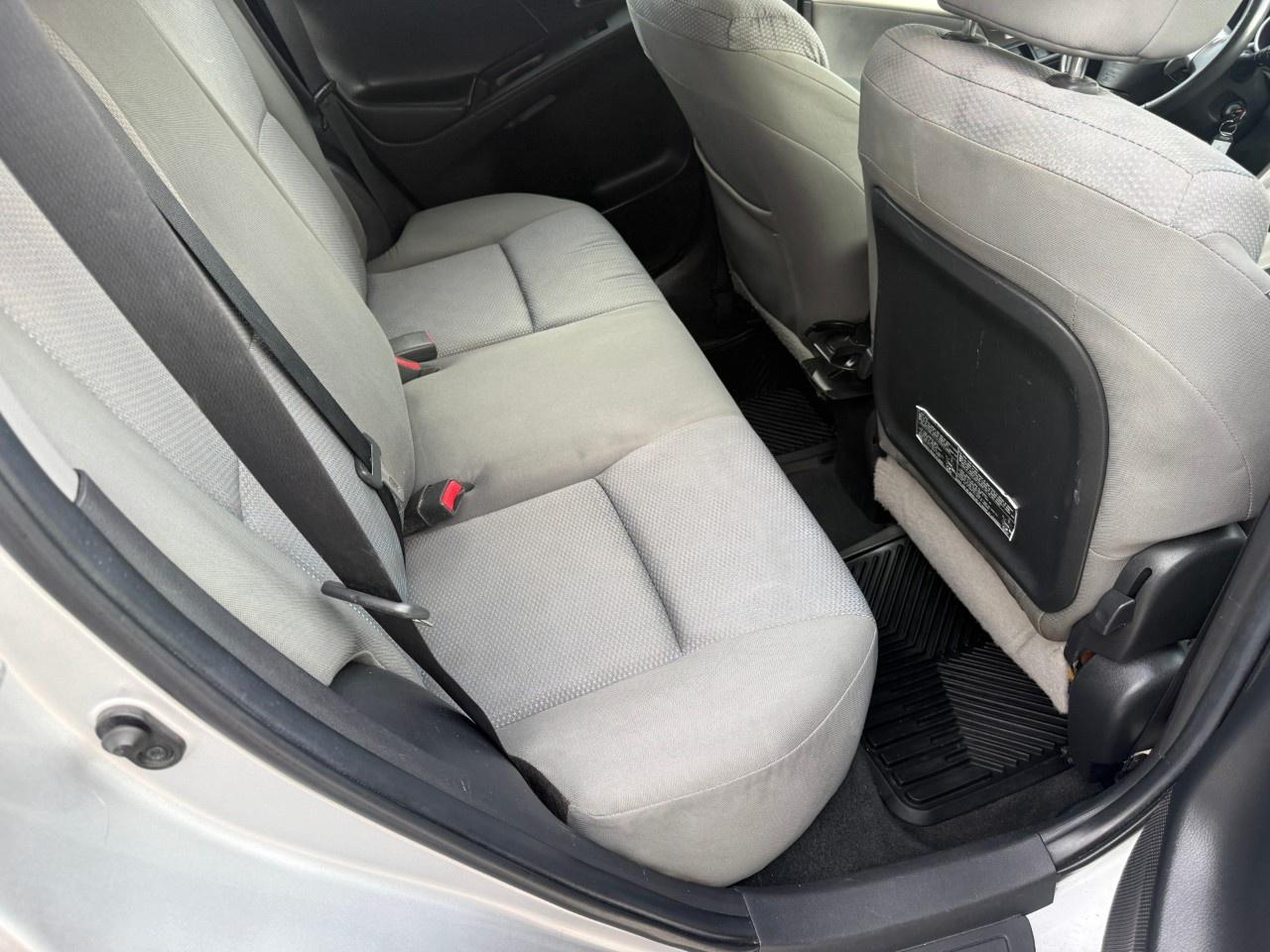 2009 Toyota Matrix 4dr Wgn Auto XR FWD Photo