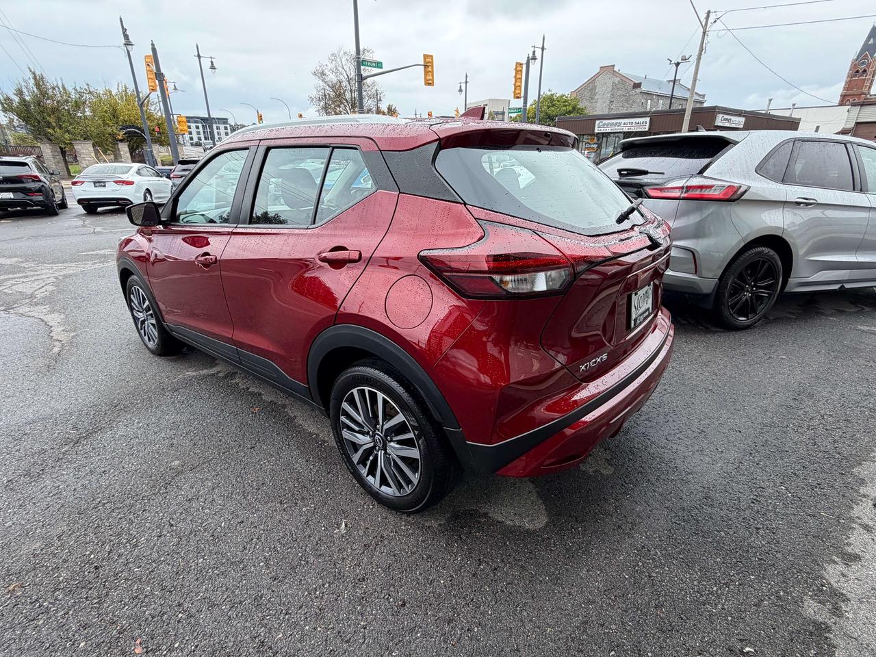 2025 Nissan Kicks SV   **CALL BELLEVILLE 613-961-8848 Photo