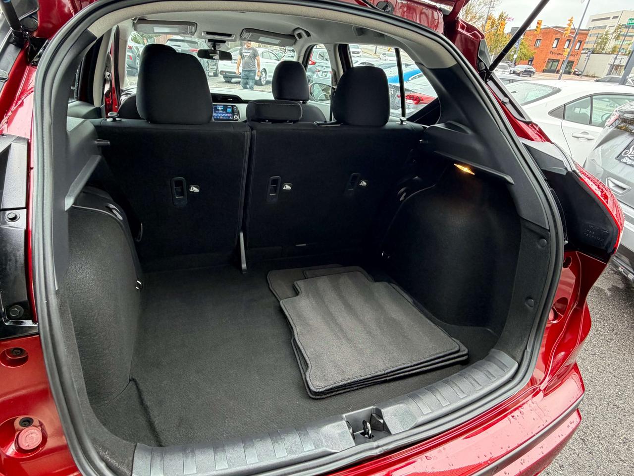 2025 Nissan Kicks SV   **CALL BELLEVILLE 613-961-8848 Photo