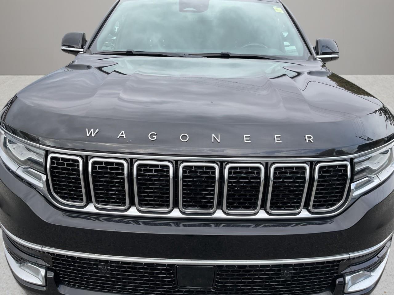 2022 Jeep Wagoneer Series II 4dr 4x4 Photo