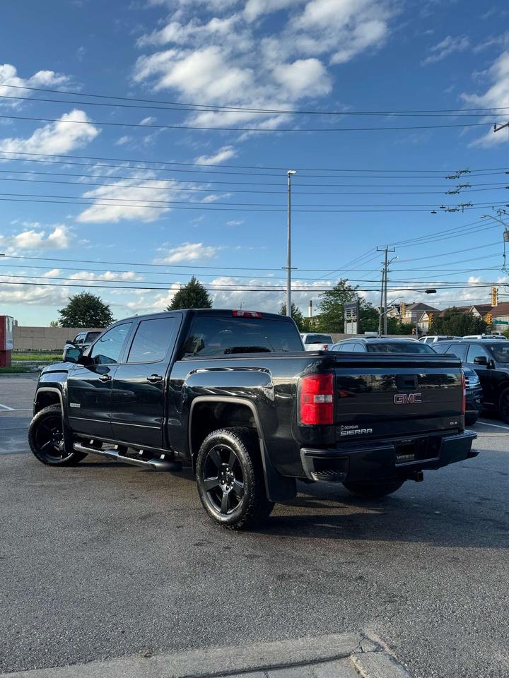 2018 GMC Sierra 1500 4WD Crew Cab 143.5 SLE 5'8 Box Photo