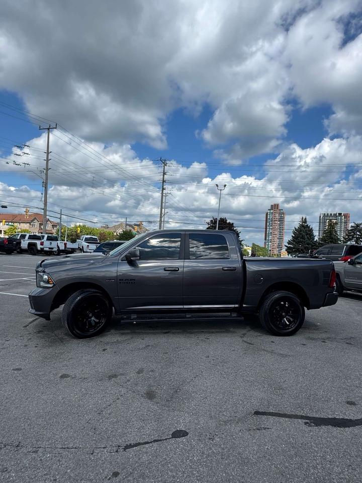 2018 RAM 1500 Night 4x4 Crew Cab 5'7 Box Photo