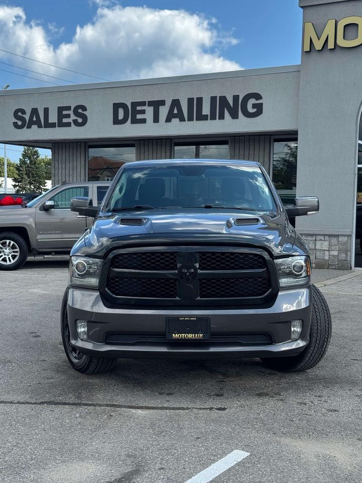 2018 RAM 1500 Night 4x4 Crew Cab 5'7 Box Photo