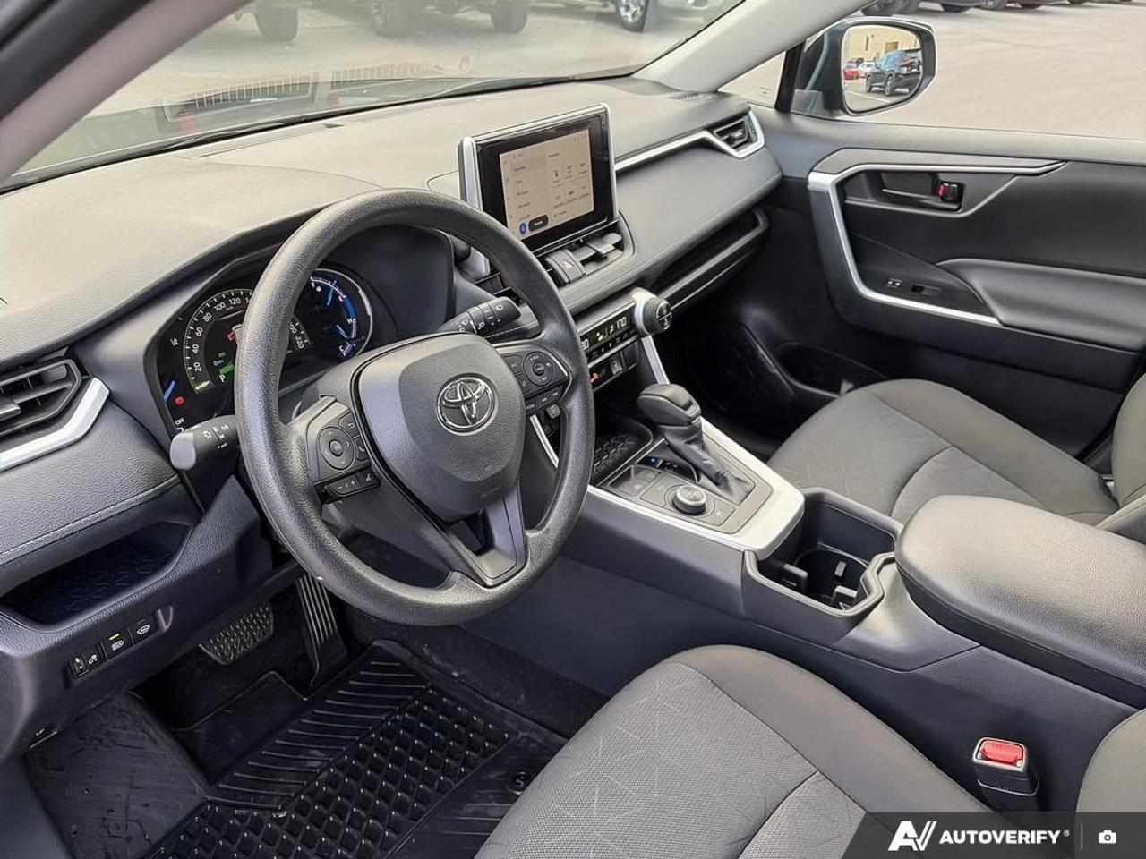 2025 Toyota RAV4 Hybrid LE 4dr All-Wheel Drive Photo