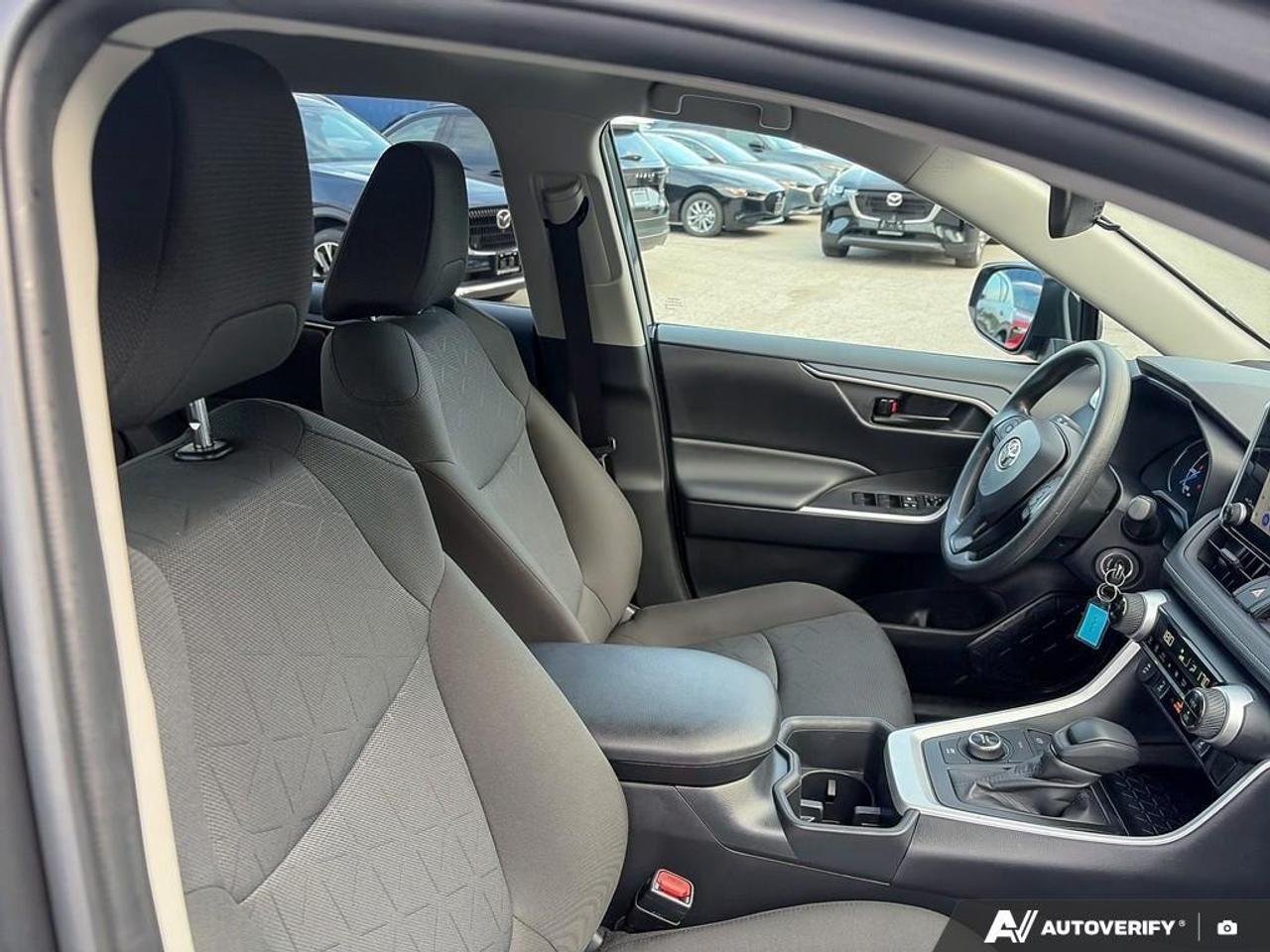 2025 Toyota RAV4 Hybrid LE 4dr All-Wheel Drive Photo