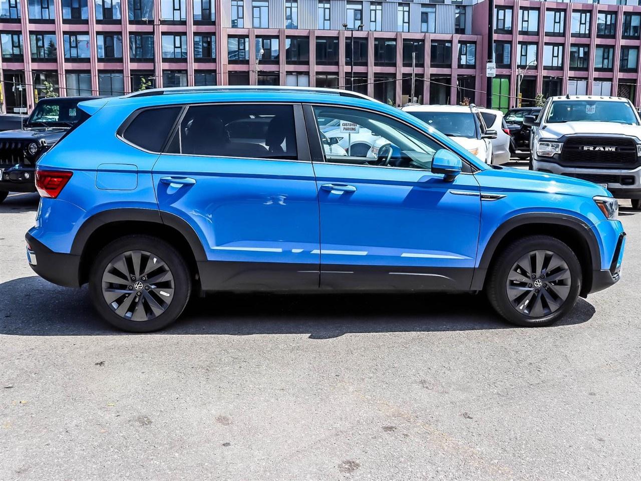 2024 Volkswagen Taos Comfortline FWD Photo