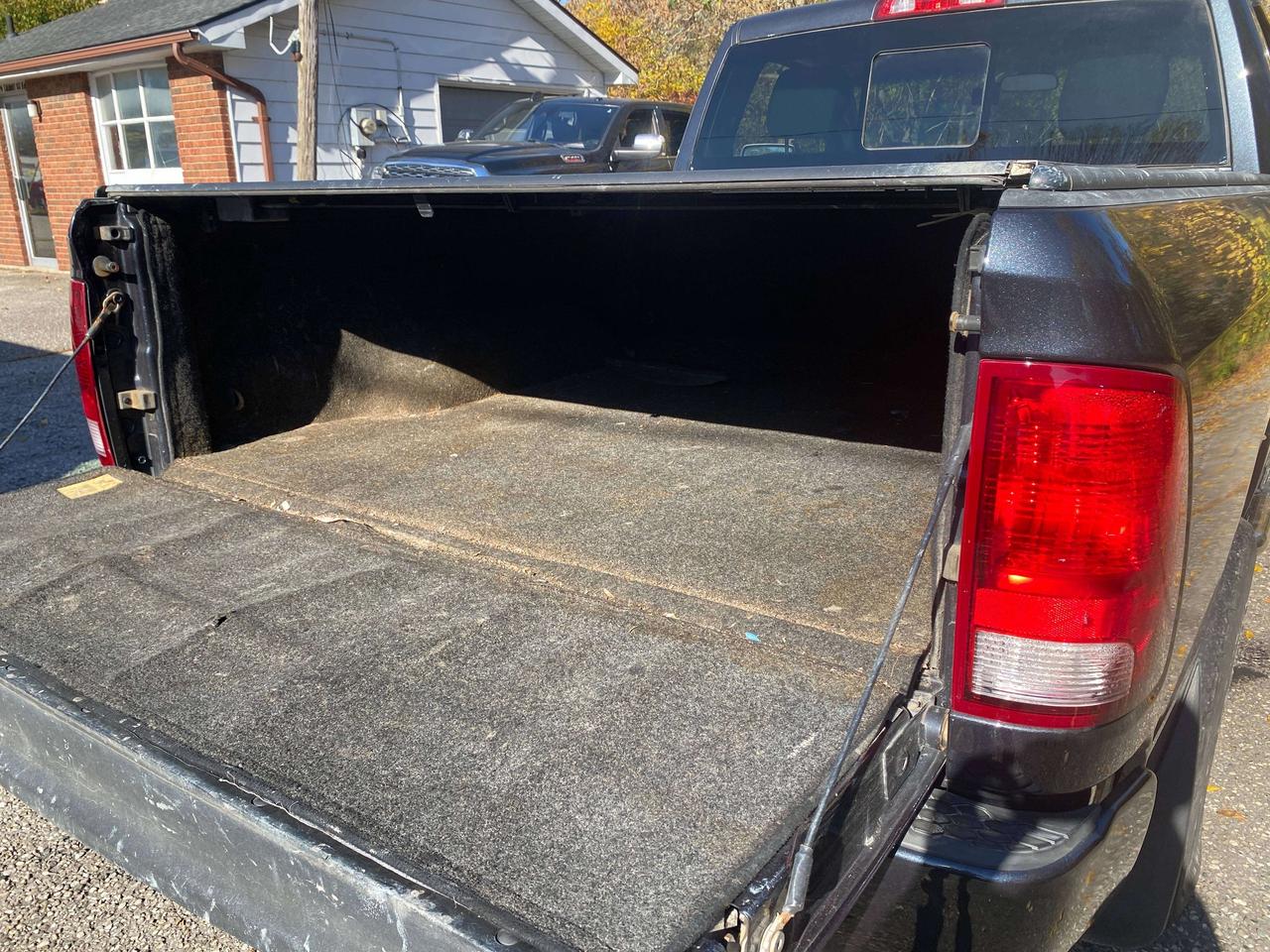 2016 RAM 1500 EXPRESS, AS IS, NOT INSPECTED FOR SAFETY EXPENSES! Photo