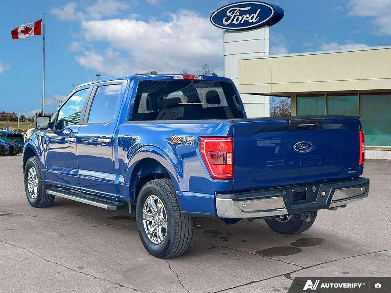 2023 Ford F-150 XLT   300A   TAILGATE STEP   3.5L V6 Photo