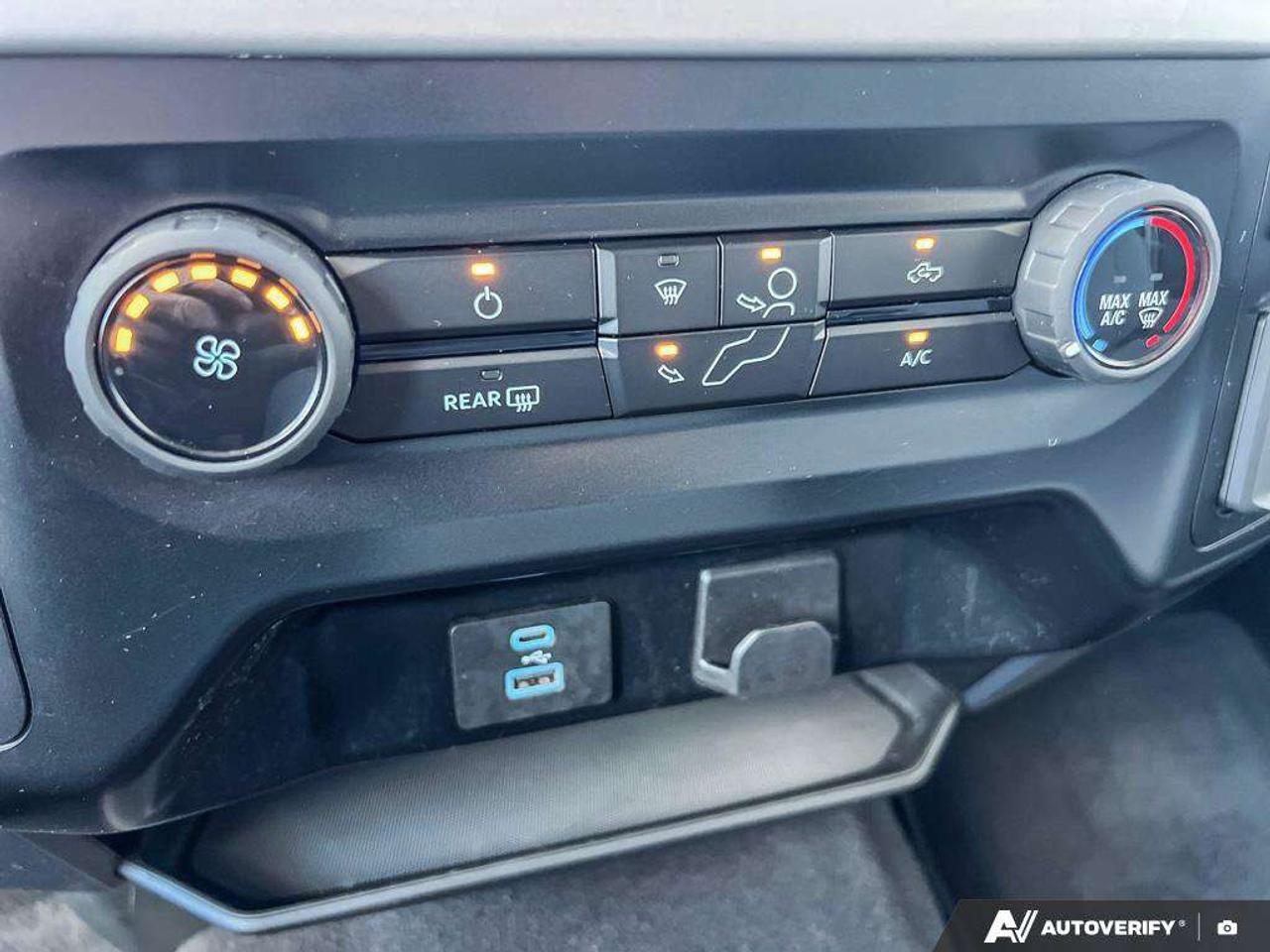 2023 Ford F-150 XLT   300A   TAILGATE STEP   3.5L V6 Photo