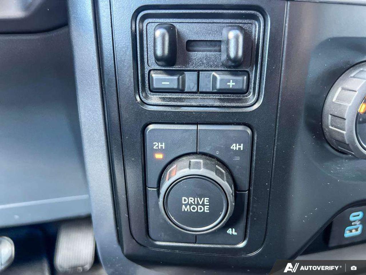 2023 Ford F-150 XLT   300A   TAILGATE STEP   3.5L V6 Photo