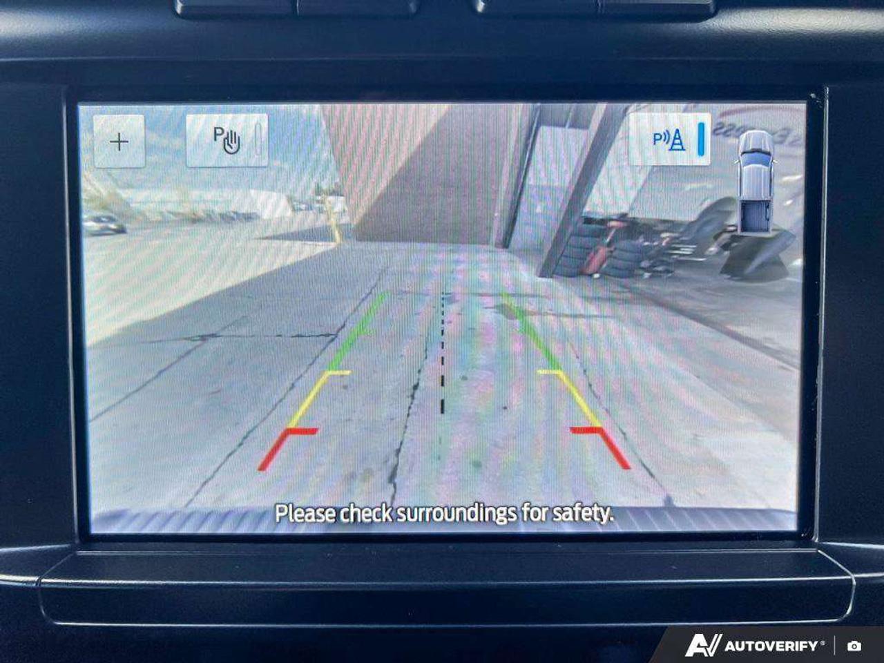 2023 Ford F-150 XLT   300A   TAILGATE STEP   3.5L V6 Photo