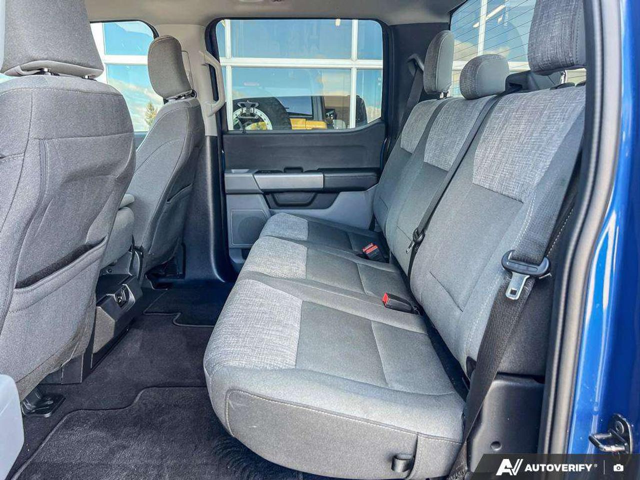 2023 Ford F-150 XLT   300A   TAILGATE STEP   3.5L V6 Photo