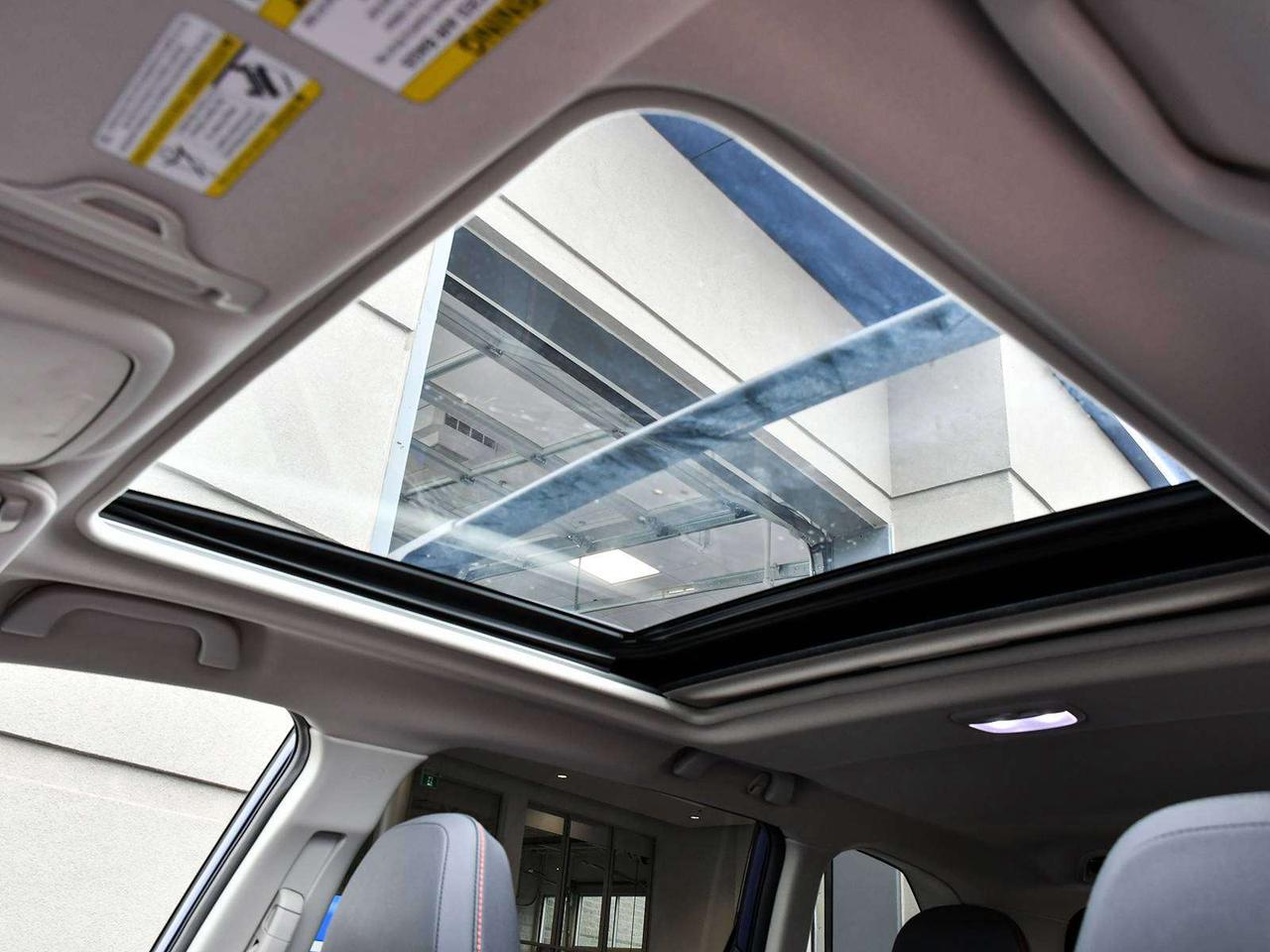 2024 Subaru Forester SPORT   1 OWNER   NO ACCIDENTS   SUNROOF   CARPLAY Photo