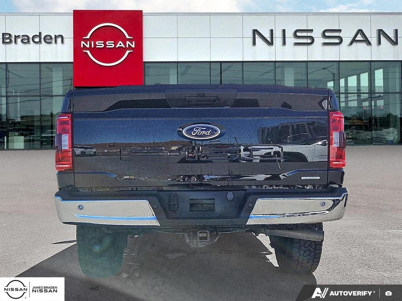 2023 Ford F-150 XLT 4WD SuperCrew 5.5' Box Photo4